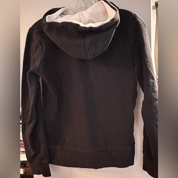 The North Face Black Hoodie - Picture 2 of 3